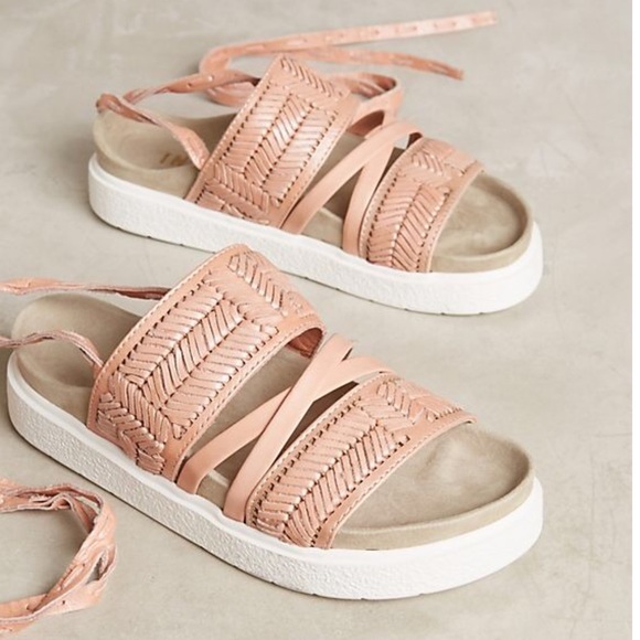Anthropologie Shoes - Anthropologie Pink Embossed Sandal 8 INUKII